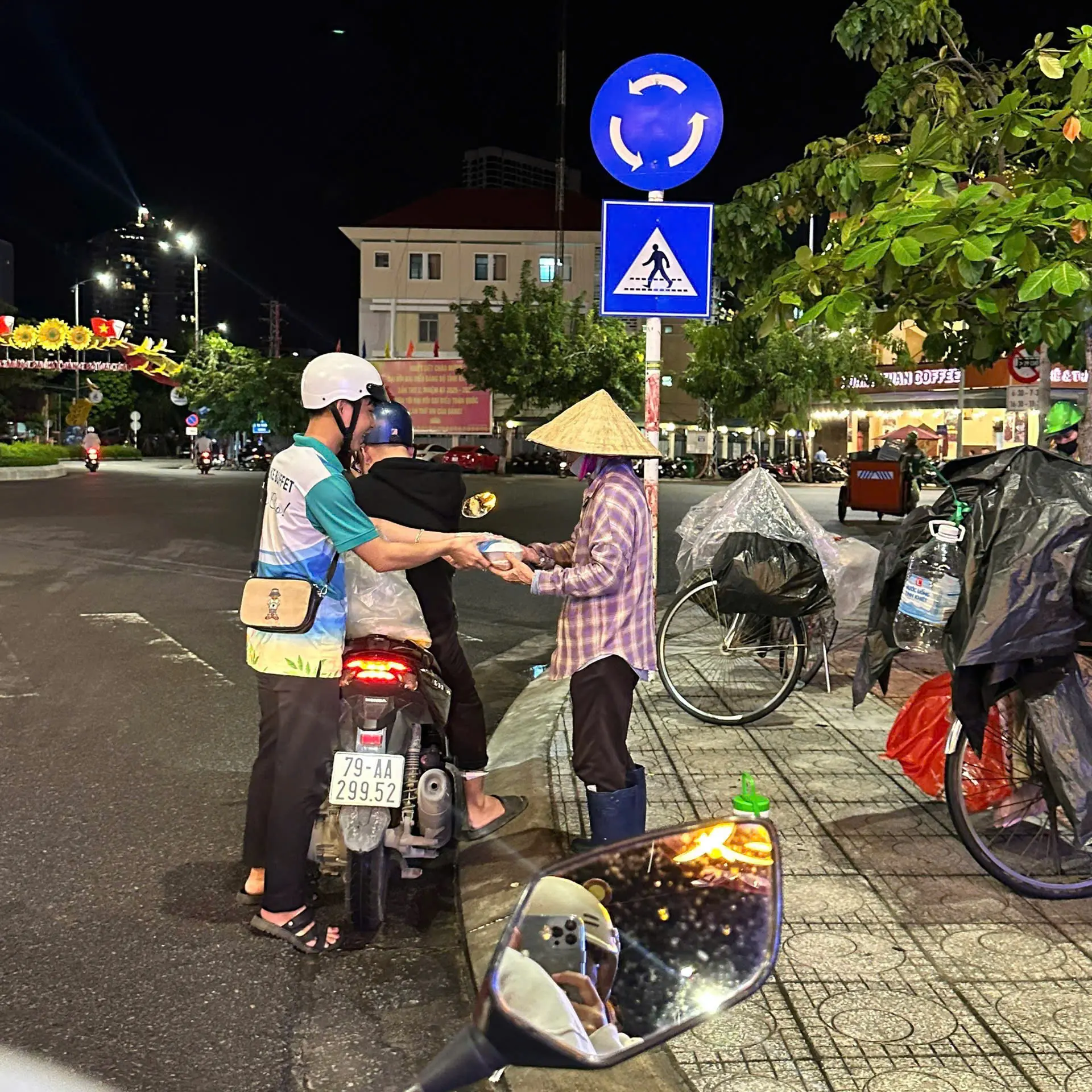 💙 Những ngày mưa, hành trình sẻ chia vẫn không ngừng lan tỏa 💙